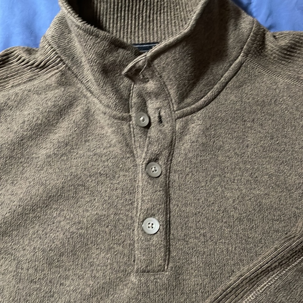 Man Pullover - image 2